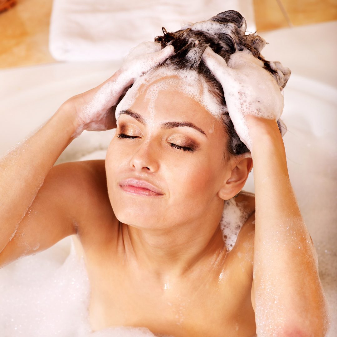 Dandruff-VS-Dry-scalp